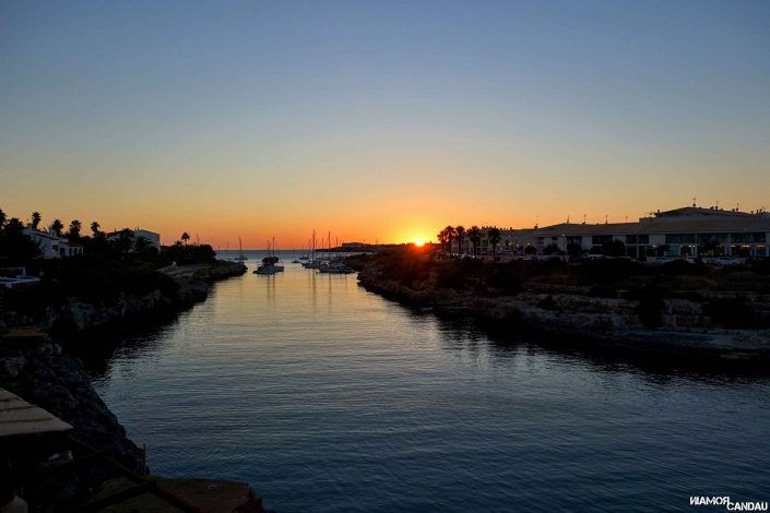 Coucher du soleil à la Cala des Degollador, Menorca