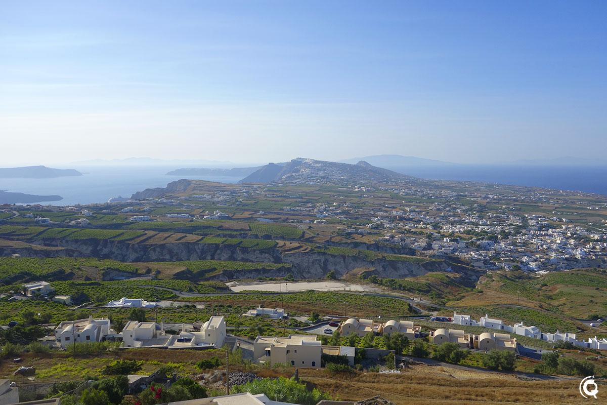 Vue sur Santorin depuis Pyrgos Kallistis