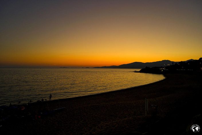 Coucher de soleil sur la plage de Porticcio en Corse