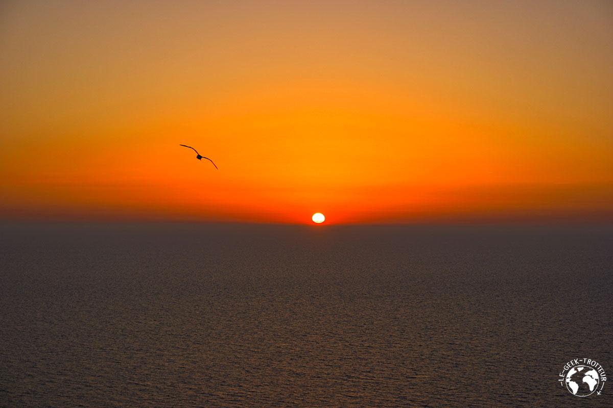Coucher de soleil sur les îles sanguinaires en Corse
