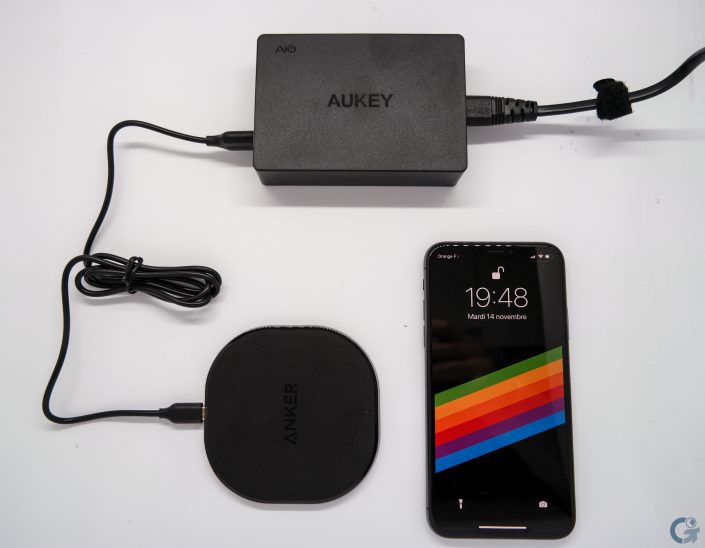 Recharge sans-fil iPhone X avec Anker Powerport Qi 10 & Aukey PA-T11