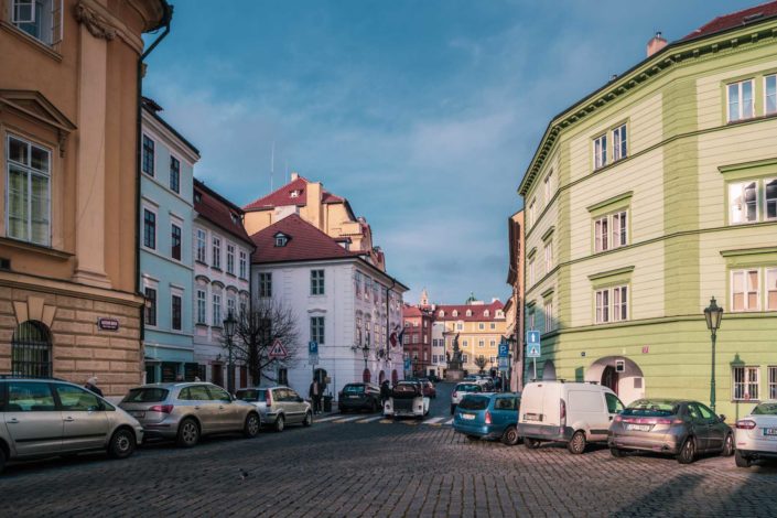Les vieilles ruelles du quartier Malá Strana à Prague