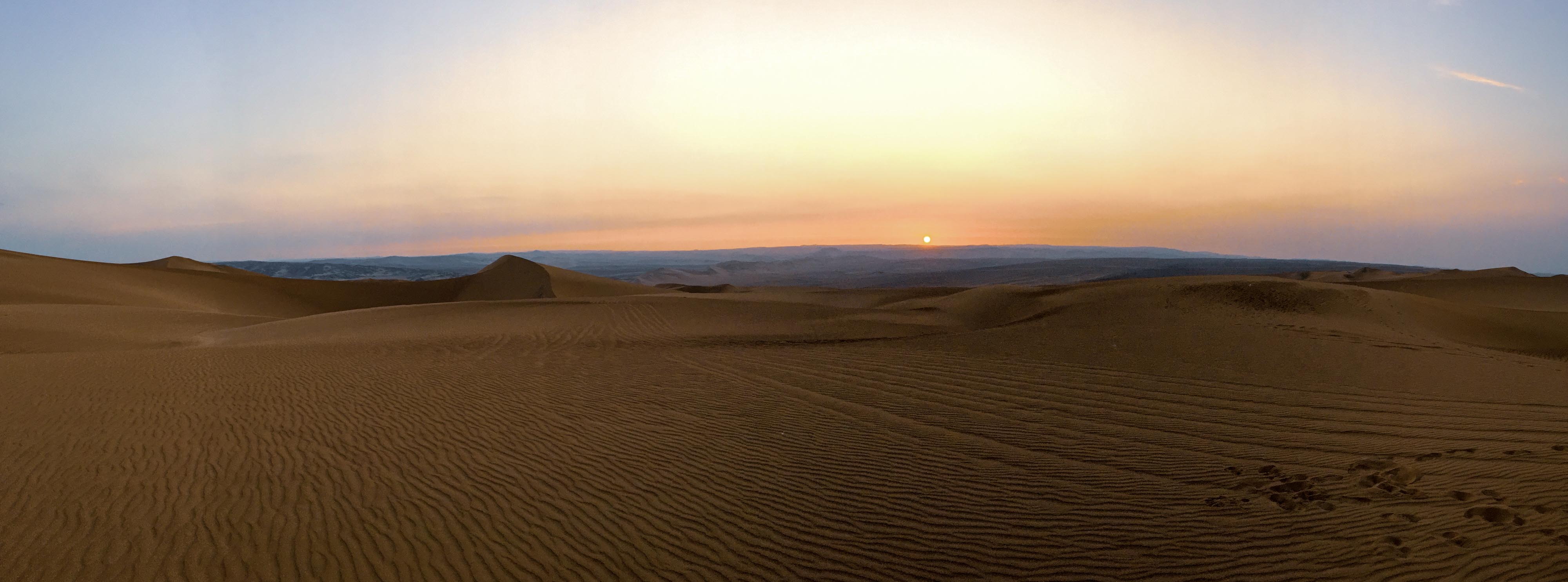 Le panorama sur le coucher du soleil