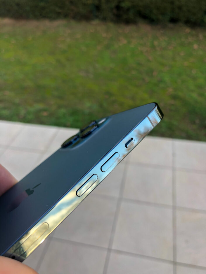tranches en acier inoxydables iPhone 12 Pro Max