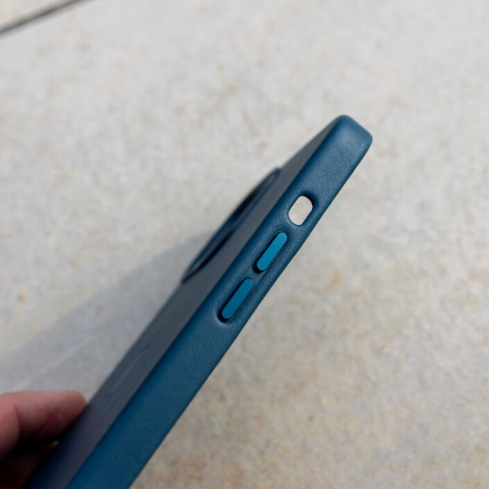 Coque Apple en cuir Bleu Baltique pour l&#039;iPhone 12 Pro Max